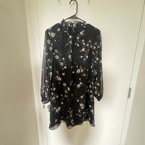 Beautiful fall/work flowery dress. Practically new